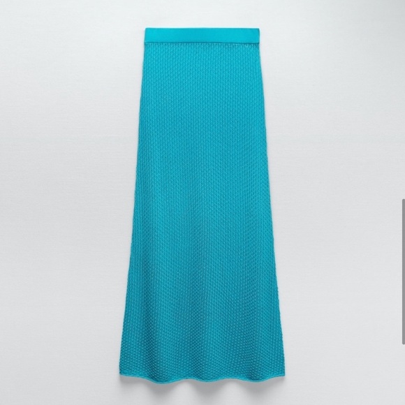 Zara 2-Piece Pointelle knit sweater and Skirt Set - Picture 6 of 12